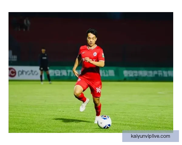 上海海港B队一球小胜泰安天贶豪取四连胜李圣龙造点温钧翔点射致胜